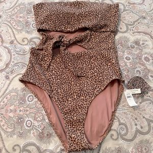 Leopard Aerie onepiece